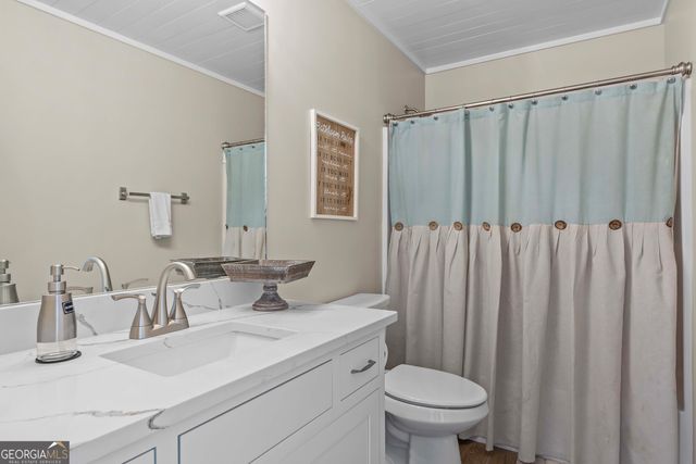 766A S Steel Bridge Road, Eatonton, GA 31024