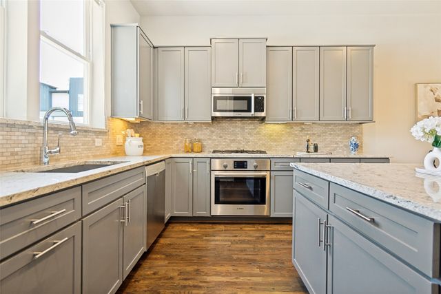 4211 Rawlins Street 92, Dallas, TX 75219