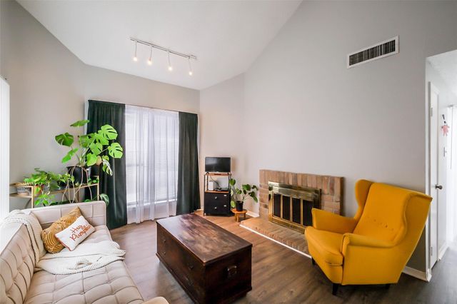 10122 Waterstone Drive, Houston, TX 77042