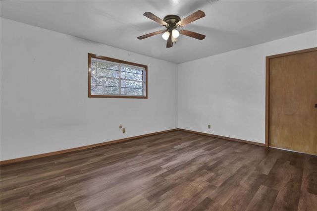 180 King Arthur Court, Woodville, TX 75979
