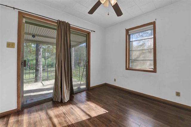 180 King Arthur Court, Woodville, TX 75979