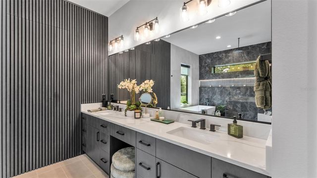 2716 DELPHI HILLS WAY, Lakeland, FL 33812