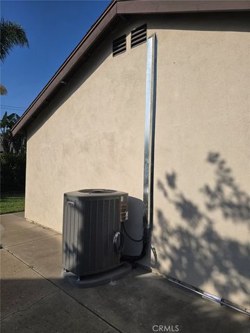 1110 Burns Avenue, Santa Ana, CA 92707