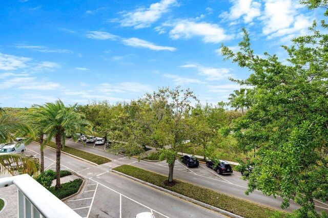 1209 Main Street 302, Jupiter, FL 33458