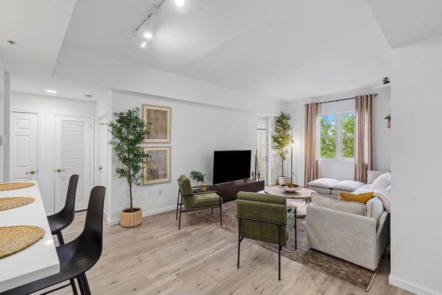 1209 Main Street 302, Jupiter, FL 33458