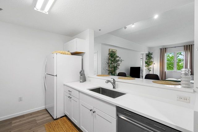 1209 Main Street 302, Jupiter, FL 33458