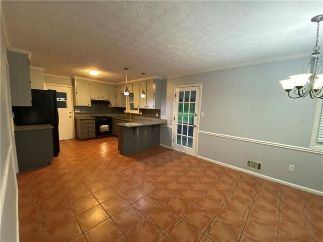 4453 Old Mabry Place NE, Roswell, GA 30075