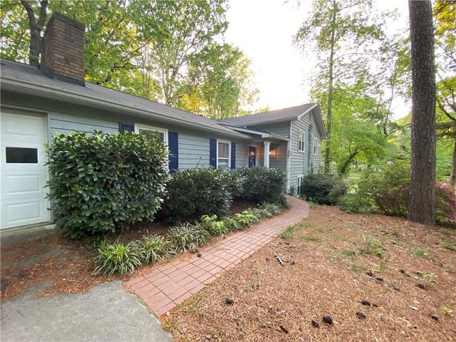 4453 Old Mabry Place NE, Roswell, GA 30075