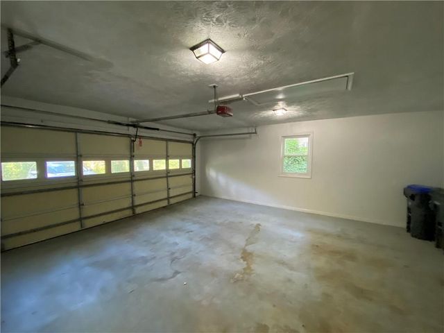 4453 Old Mabry Place NE, Roswell, GA 30075