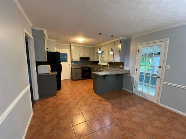 4453 Old Mabry Place NE, Roswell, GA 30075