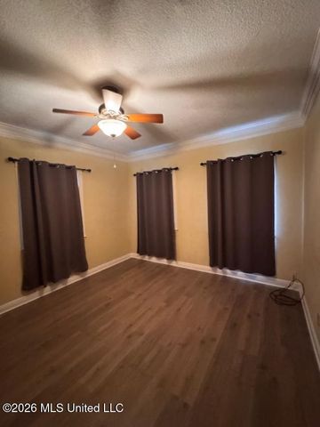 2303 Pascagoula Street, Pascagoula, MS 39567