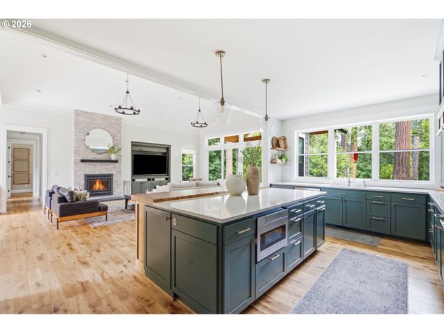 22234 Sw Ribera Ln, West Linn, OR 97068