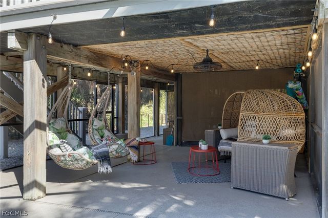 9247 Dimmick DR, Sanibel, FL 33957