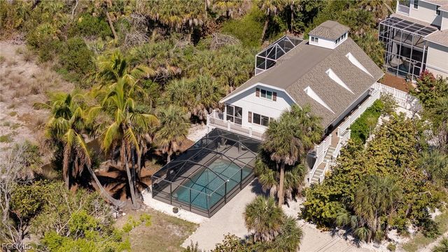 9247 Dimmick DR, Sanibel, FL 33957