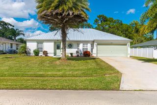 431 SE Faith Terrace, Port St Lucie, FL 34983