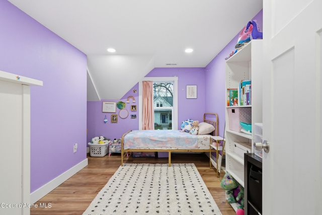 417 Pine St, Sandpoint, ID 83864