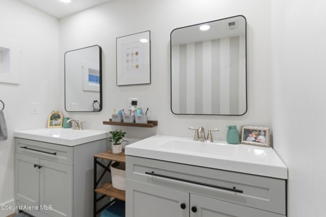 417 Pine St, Sandpoint, ID 83864