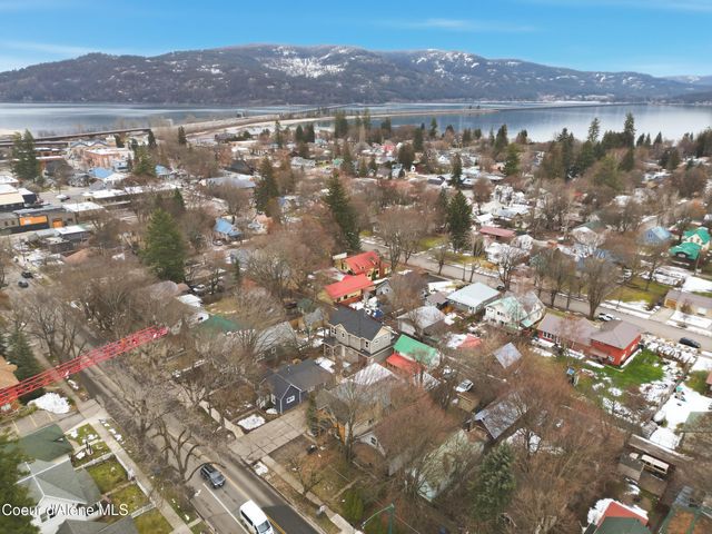 417 Pine St, Sandpoint, ID 83864