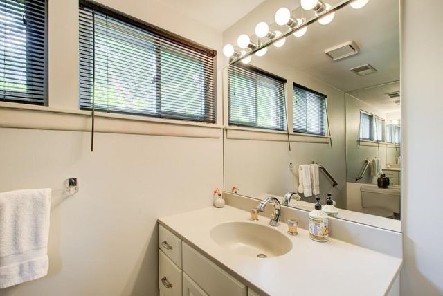 5492 N Peachtree Road, Atlanta, GA 30338