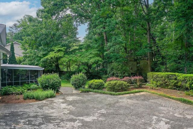 5492 N Peachtree Road, Atlanta, GA 30338