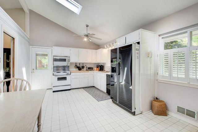5492 N Peachtree Road, Atlanta, GA 30338
