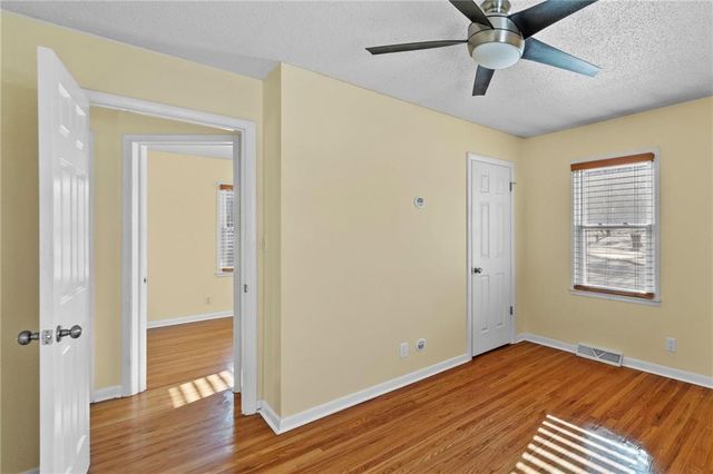 624 NE 39th Terrace, Kansas City, MO 64116