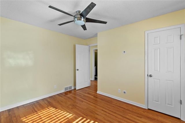 624 NE 39th Terrace, Kansas City, MO 64116