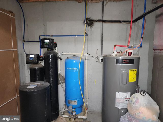 3683 PERCY AVE, Chambersburg, PA 17202