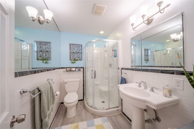 5027 N Hall Street, Dallas, TX 75235