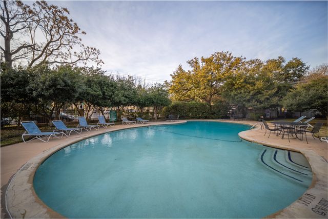 5027 N Hall Street, Dallas, TX 75235