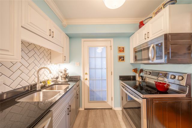 5027 N Hall Street, Dallas, TX 75235