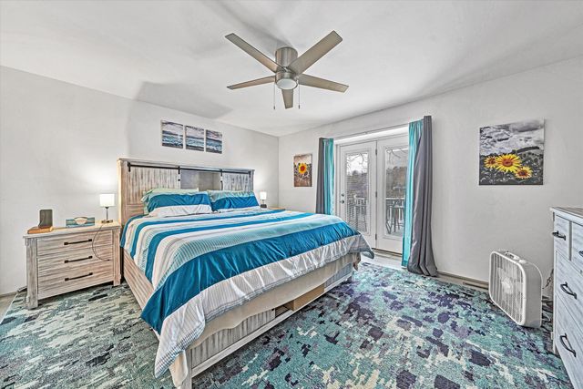 218 Twin Chimneys DR, Wirtz, VA 24184