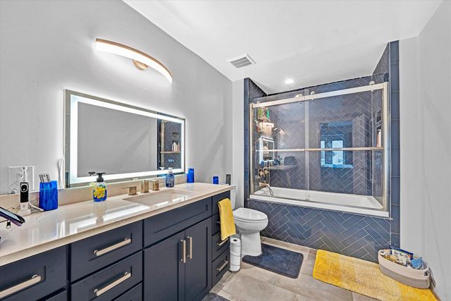 218 Twin Chimneys DR, Wirtz, VA 24184