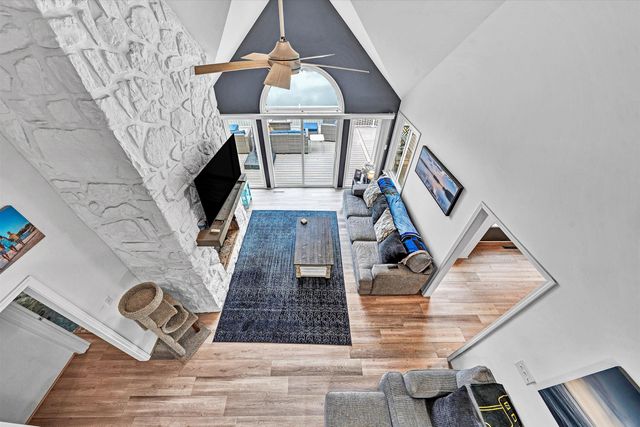 218 Twin Chimneys DR, Wirtz, VA 24184