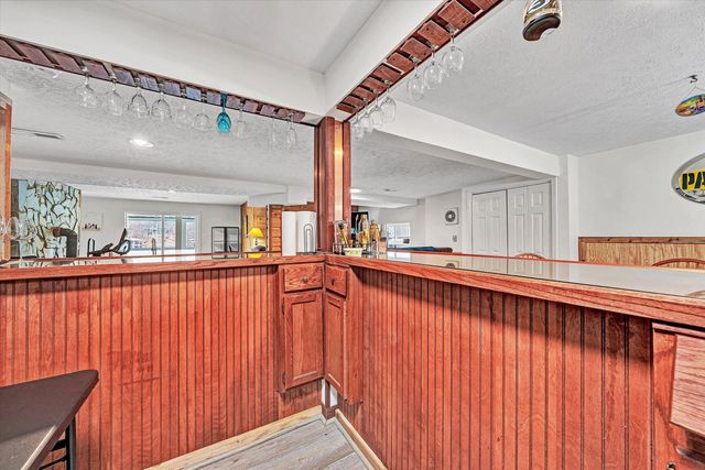 218 Twin Chimneys DR, Wirtz, VA 24184