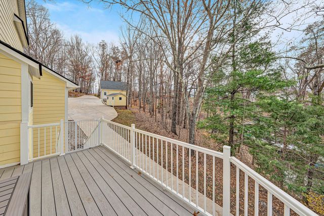 218 Twin Chimneys DR, Wirtz, VA 24184