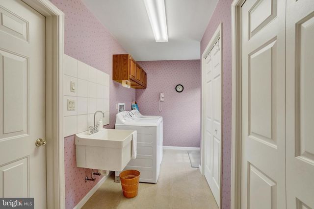 110 CATHERINE CT, Lewisberry, PA 17339