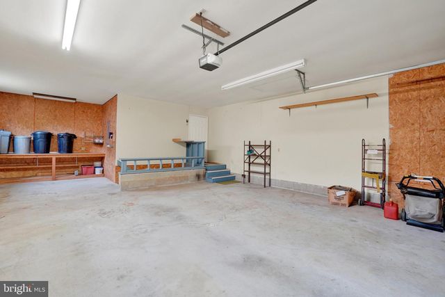 110 CATHERINE CT, Lewisberry, PA 17339