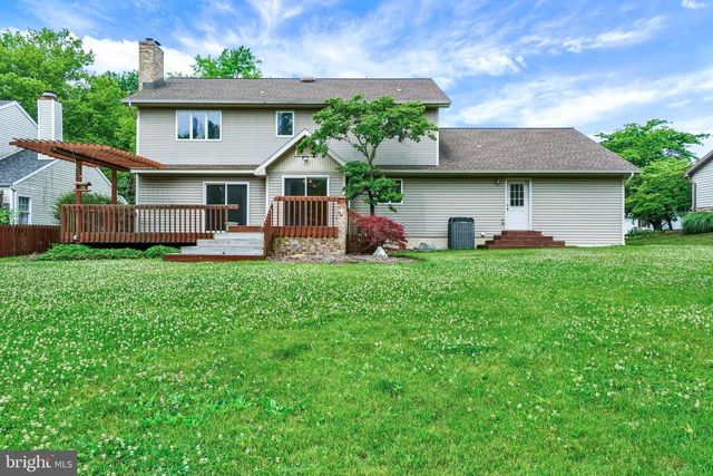 110 CATHERINE CT, Lewisberry, PA 17339