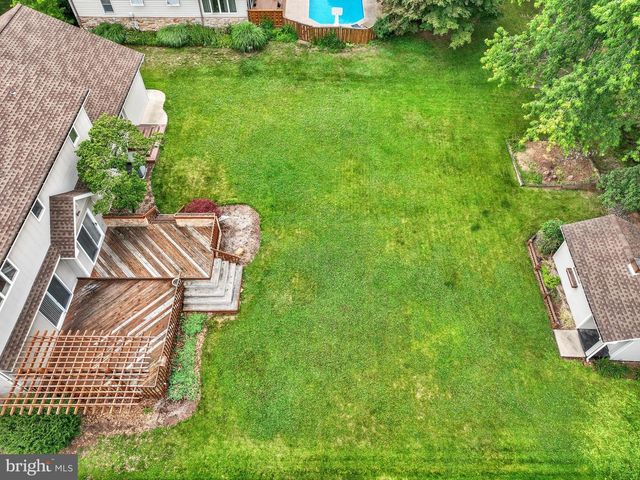 110 CATHERINE CT, Lewisberry, PA 17339