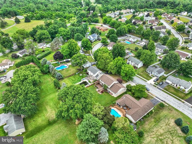 110 CATHERINE CT, Lewisberry, PA 17339