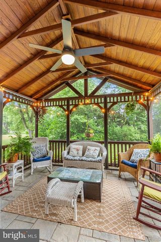 2545 GOLDEN DR, East Petersburg, PA 17520