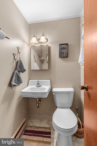 2545 GOLDEN DR, East Petersburg, PA 17520