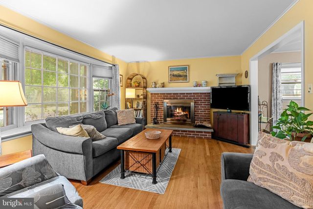 2545 GOLDEN DR, East Petersburg, PA 17520