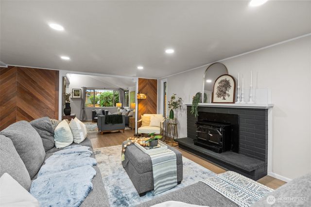 132 NW 143rd Street, Seattle, WA 98177