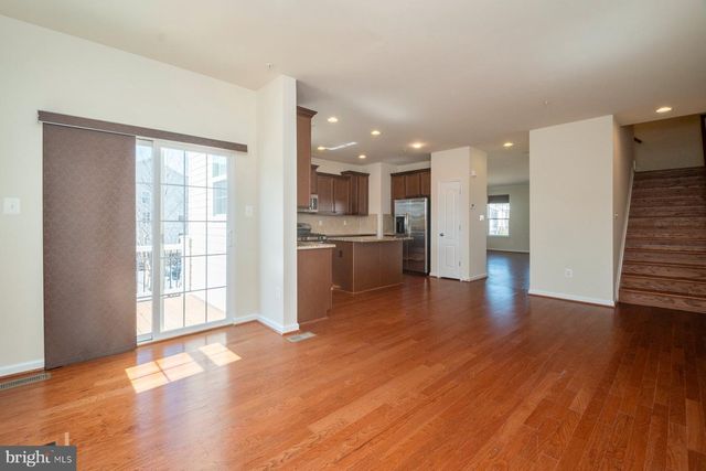 813 GLENSIDE WAY, Glen Burnie, MD 21060