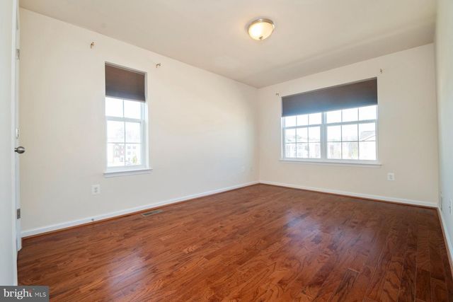 813 GLENSIDE WAY, Glen Burnie, MD 21060