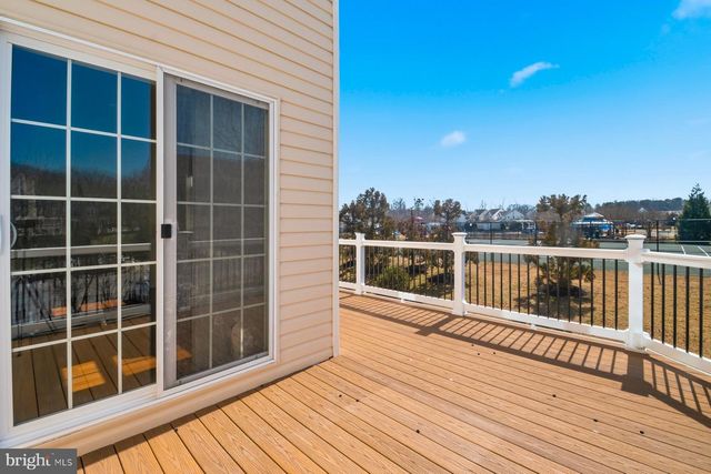 813 GLENSIDE WAY, Glen Burnie, MD 21060