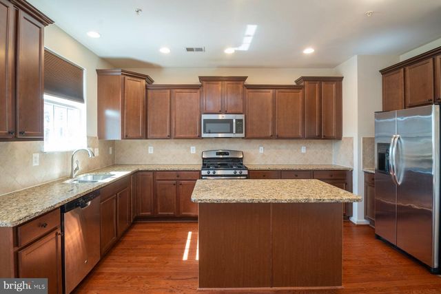 813 GLENSIDE WAY, Glen Burnie, MD 21060