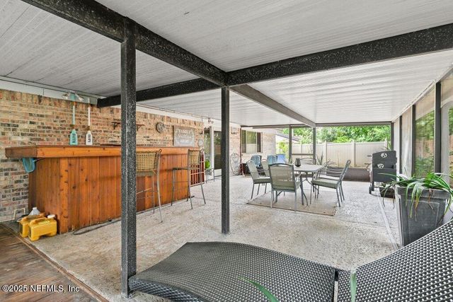 11155 WINDY OAKS Drive N, Jacksonville, FL 32225